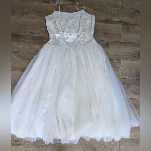 Dave and Johnny sleeveless  cream gold Dress women's size 13-14 - Picture 1 of 10